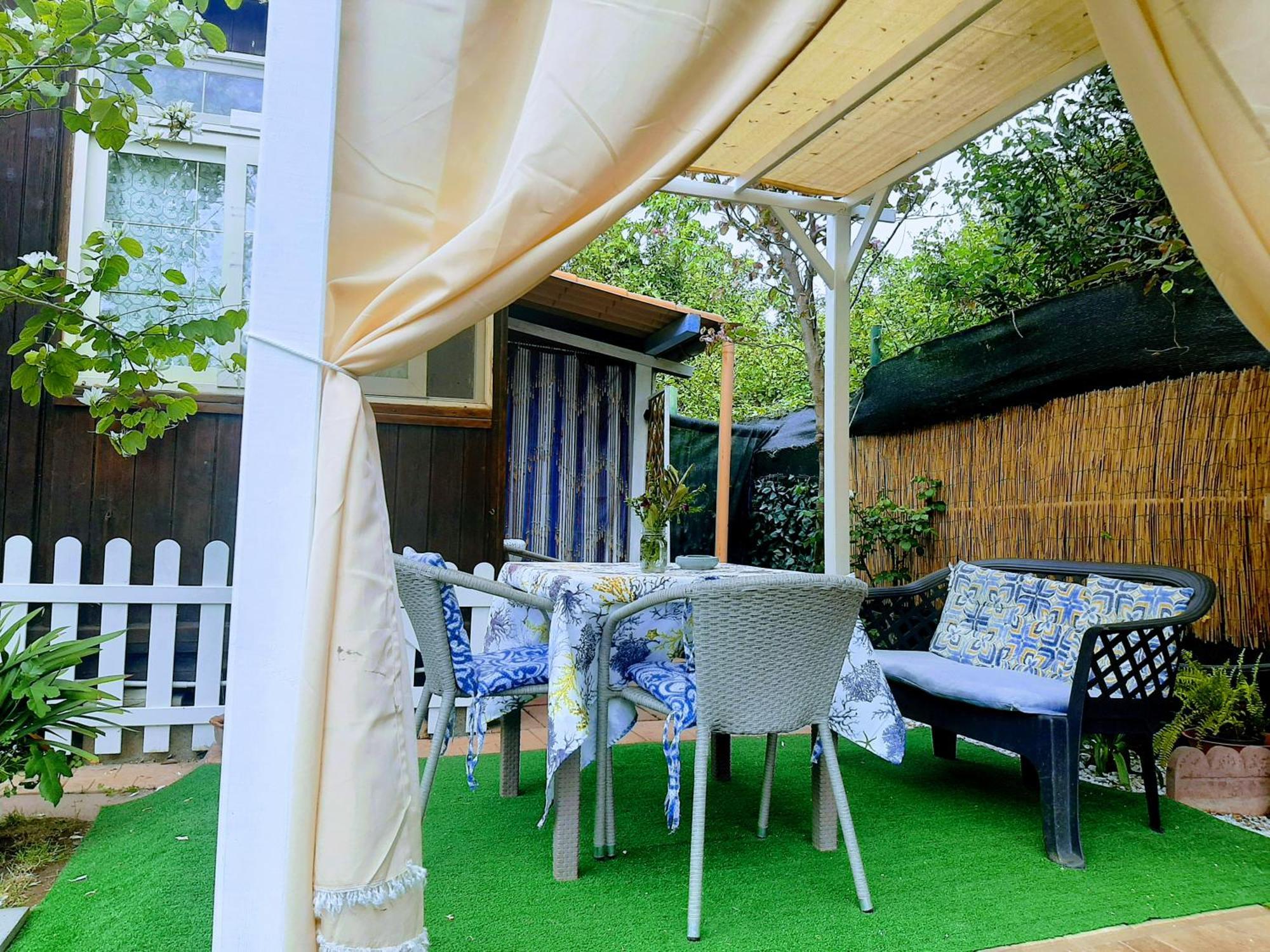 Tom E Jerry Bed & Breakfast Domus De Maria Exterior photo